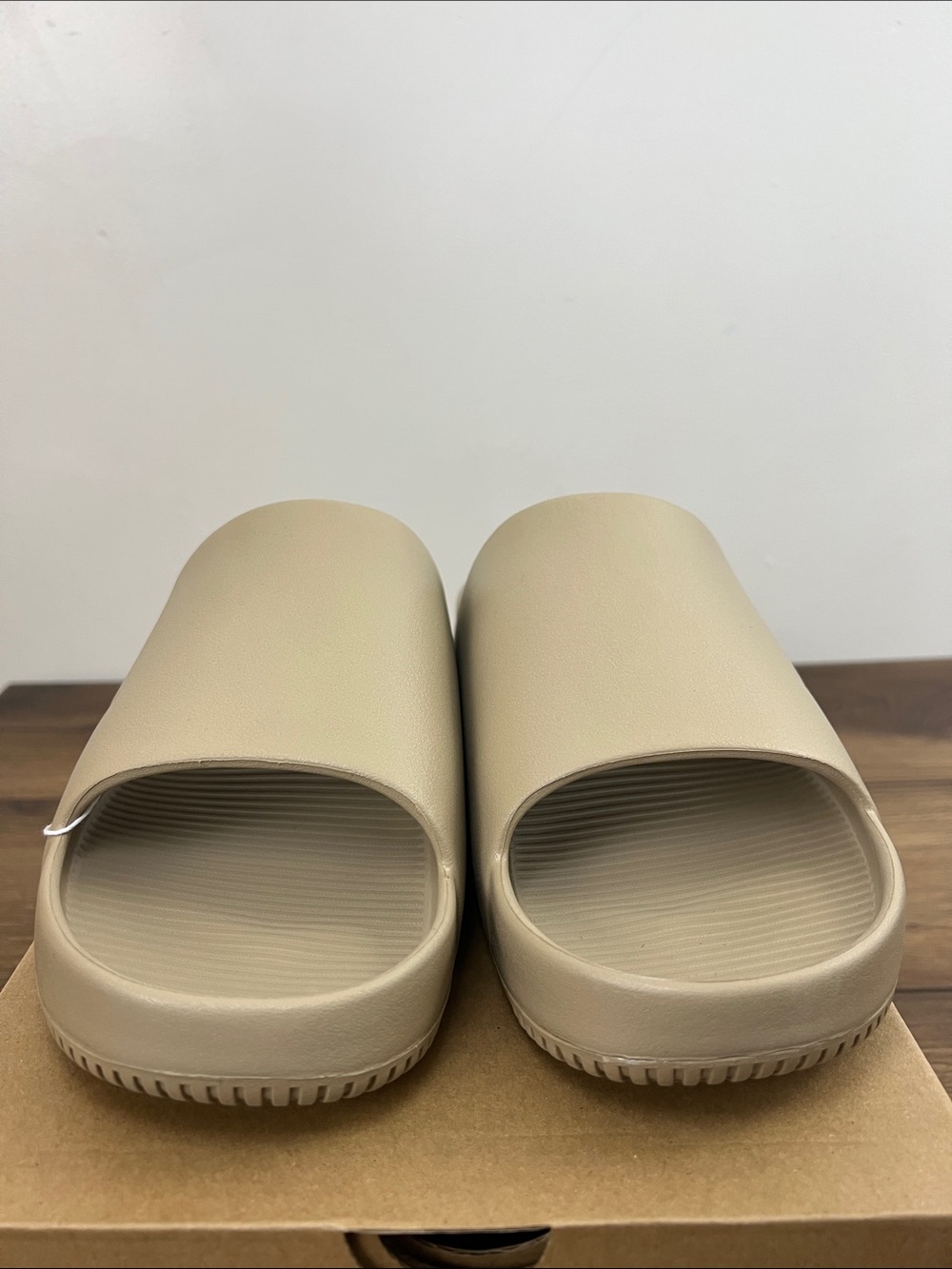 Nike Calm Slide Men’s Size 12 Beige FD4116-201 - Picture 4 of 10